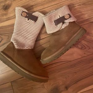 Neutral Colored UGGS ✨👢